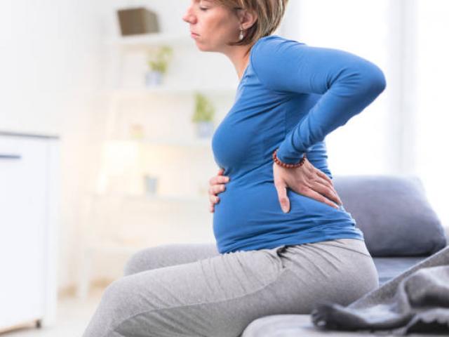 Soulagement des douleurs lombaires et pelviennes chez la femme enceinte